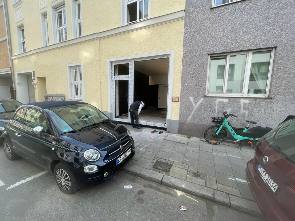 Fenster & Türen Projekt — Blütenstr. 21, München